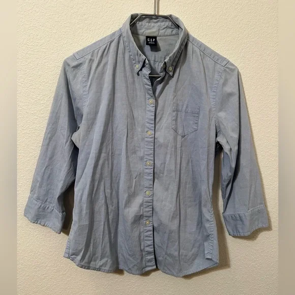 GAP Light Chambray 3/4 Sleeve Button Up Top - Picture 2 of 8